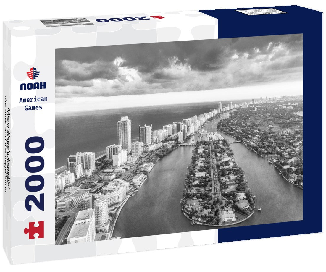 Miami Beach, beautiful view of the buildings, the river and the vegetation 2000pc PuzzleBlack and White
