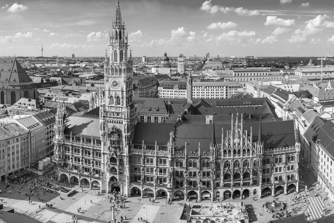 Noah Jigsaw Puzzle Munich Germany (Munich), Panorama City Skyline at Marienplatz City Hall in black white 2000 pieces