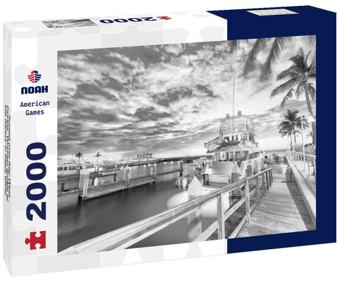 Sunset over Key West, Florida. Wooden bridge at the harbor 2000pc PuzzleBlack and White