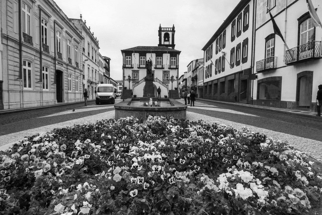 City Hall center in Ponta Delgada, Azores, Portugal 2000pc PuzzleBlack and White