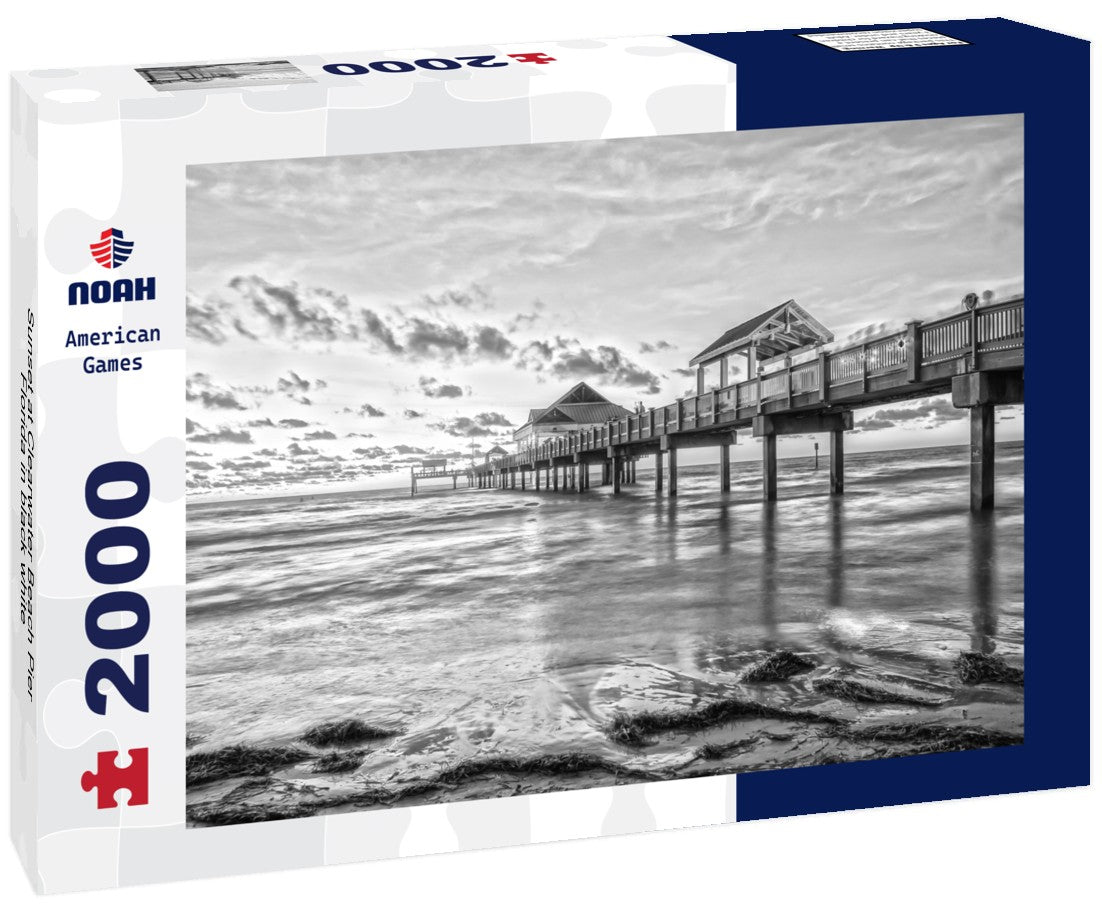 Sunset at Clearwater Beach Pier, Florida 2000pc PuzzleBlack and White