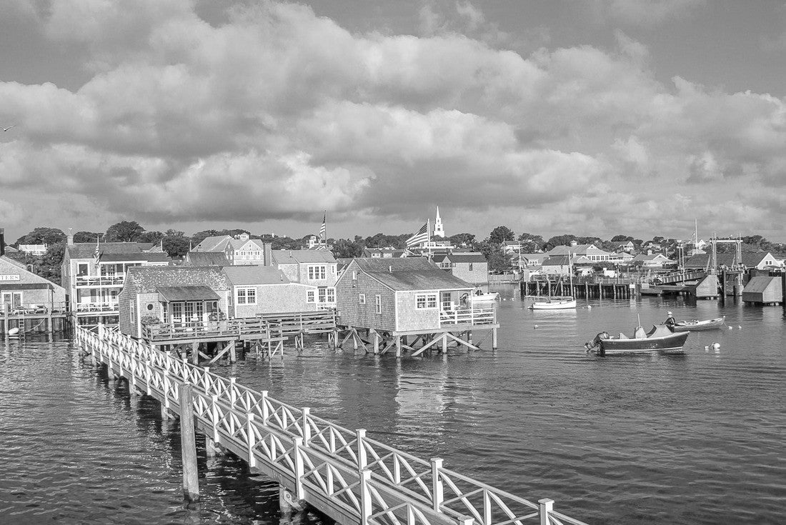 Nantucket Harbor - Morning light - Cape Cod Islands - Massachusetts 2000pc PuzzleBlack and White