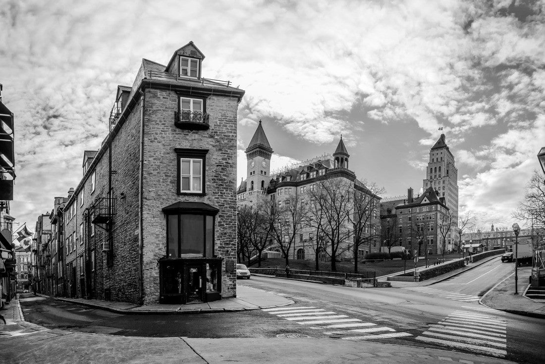 Noah Jigsaw Puzzle Architecture of Old Quebec - Quebec City, Canada in black white 2000 pieces