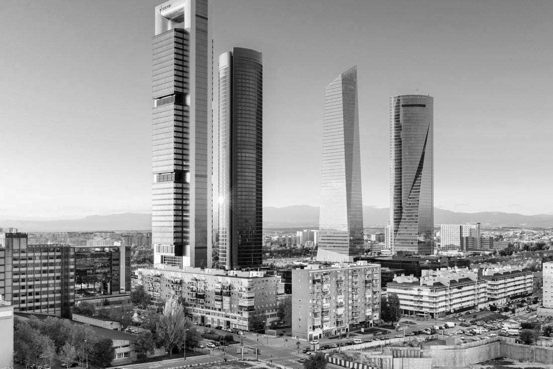 Madrid, Spain financial district skyline 2000pc PuzzleBlack and White