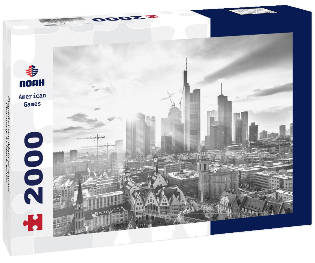 Frankfurt am Main at sunset, Germany 2000pc PuzzleBlack and White