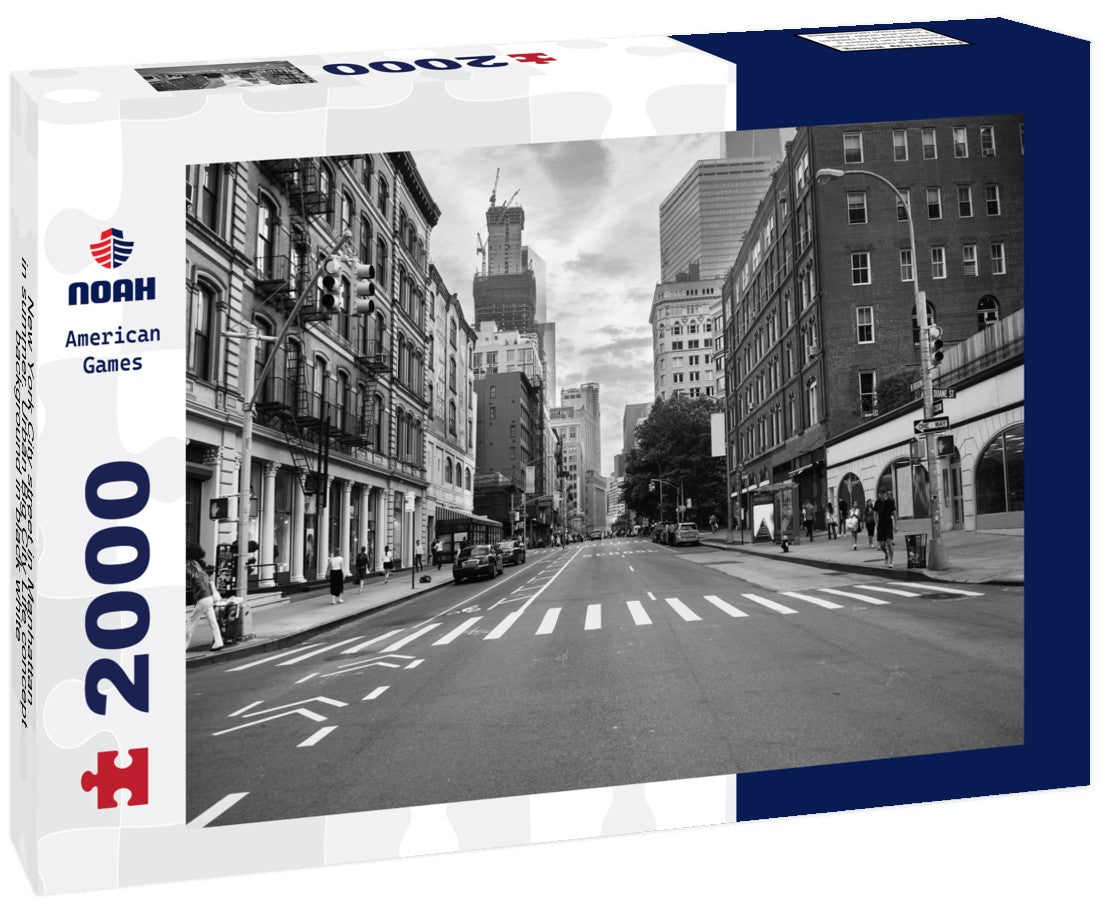 New York City street in Manhattan in summer. Urban Big City Life concept background 2000pc PuzzleBlack and White