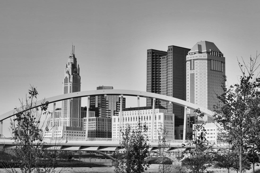 The Columbus, Ohio Skyline in the fall with the Main Street Bridge in the foreground 2000pc PuzzleBlack and White
