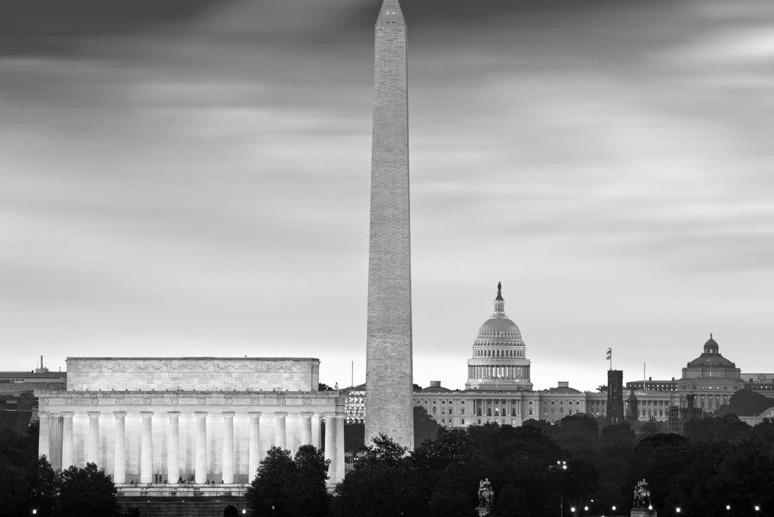 New dawn over Washington - with 3 iconic monuments illuminated at sunrise: Lincoln Memorial, Washington Monument and the Capitol Building 2000pc PuzzleBlack and White