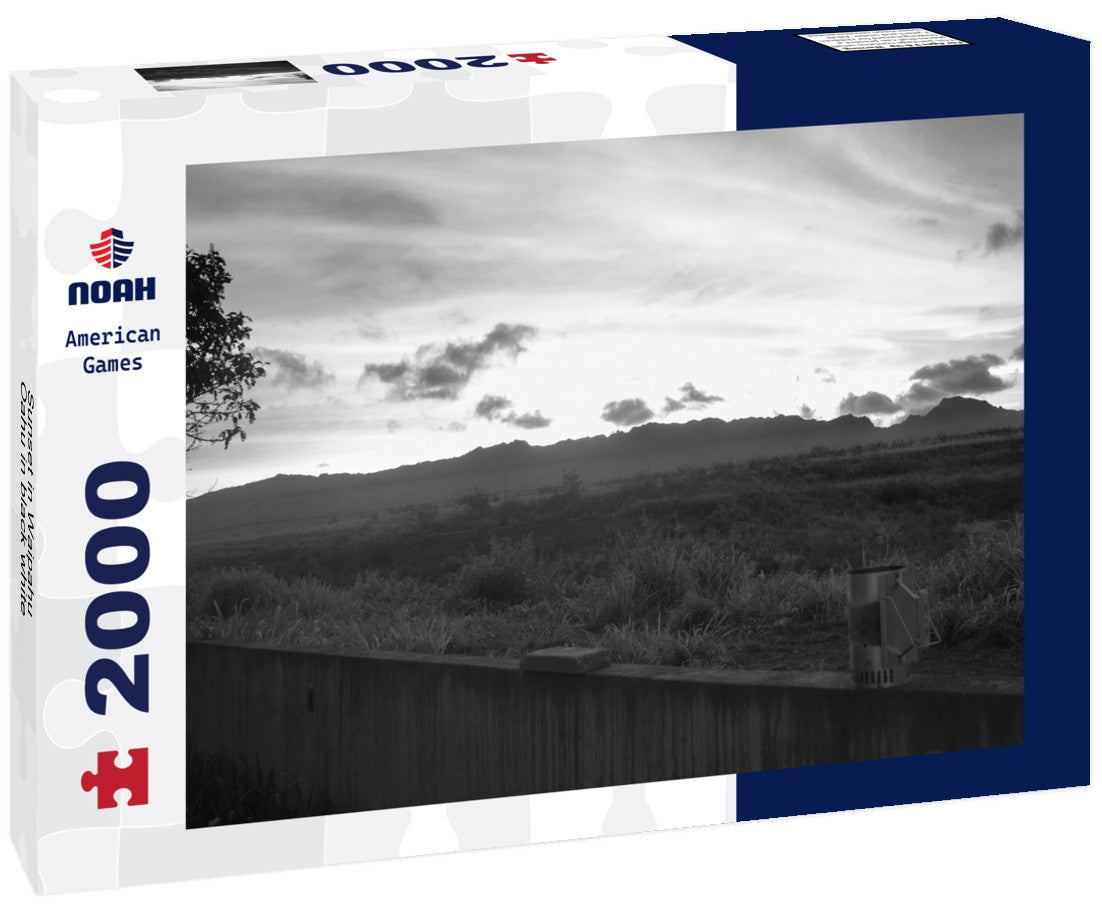 Sunset in Waipahu, Oahu 2000pc PuzzleBlack and White