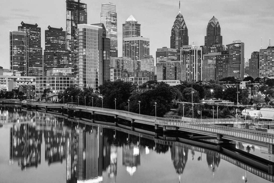 Philadelphia skyline at night with the Schuylkill River 2000pc PuzzleBlack and White