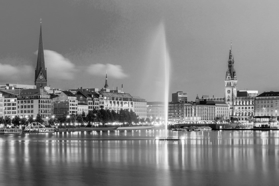 Hamburg Germany Skyline at dusk 2000pc PuzzleBlack and White