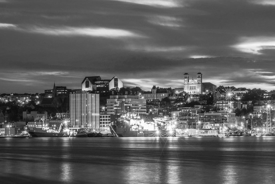 St John's cityscape at the evening, Newfoundland, Canada 2000pc PuzzleBlack and White