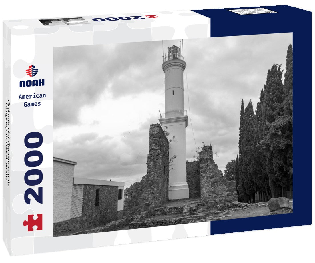 Colonia del Sacrament in Uruguay 2000pc PuzzleBlack and White