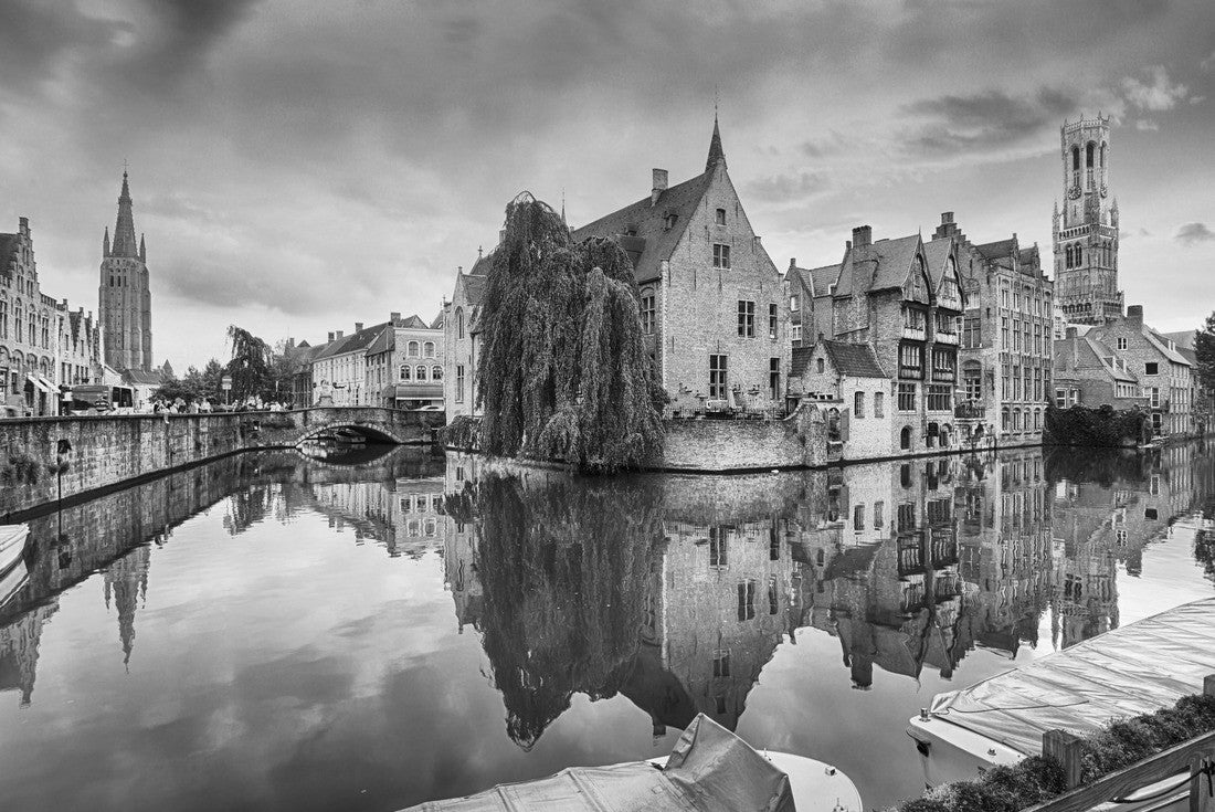 Noah Jigsaw Puzzle Bruges at dramatic sunset, Belgium in black white 2000 pieces