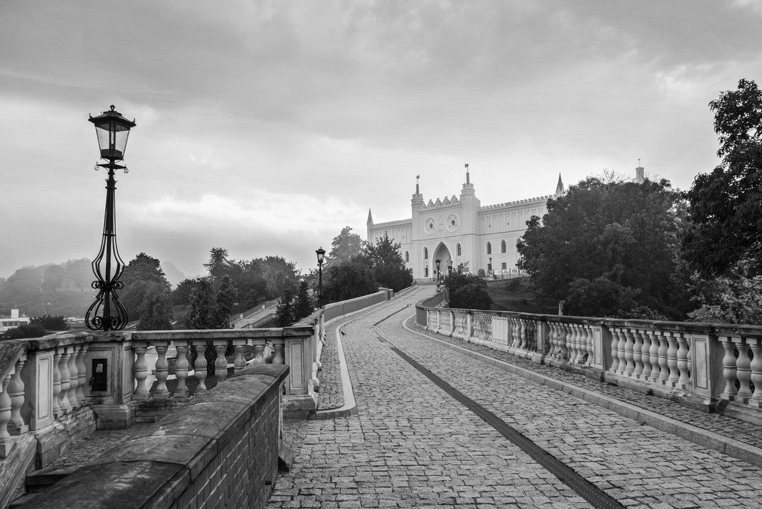 Old Town, Lublin Castle, Lublin, Poland 2000pc PuzzleBlack and White
