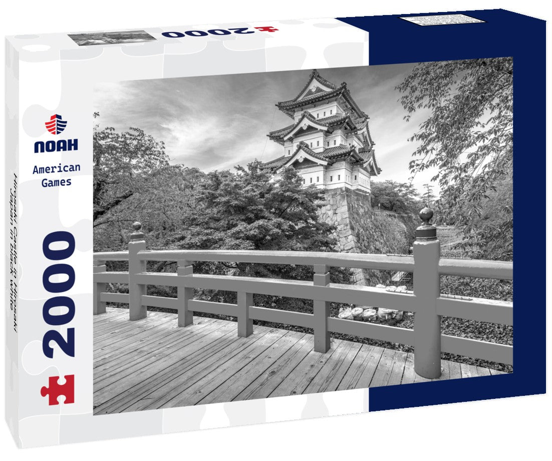 Hirosaki Castle in Hirosaki, Japan 2000pc PuzzleBlack and White