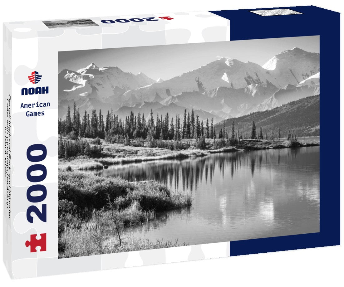 Denali National Park and Wonder Lake with mountain backdrop 2000pc PuzzleBlack and White