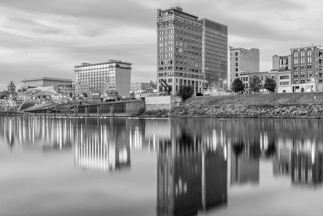 Charleston, West Virginia, USA skyline on the Kanawha River 2000pc PuzzleBlack and White