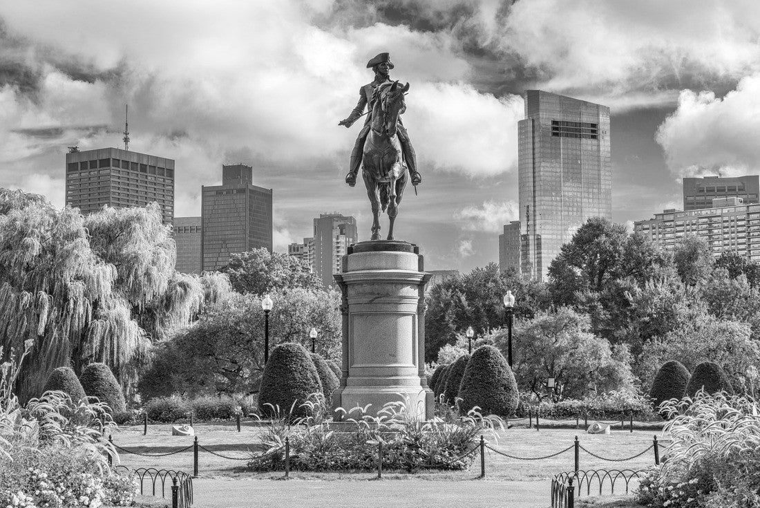 George Washington Monument at Public Garden in Boston, Massachusetts 2000pc PuzzleBlack and White