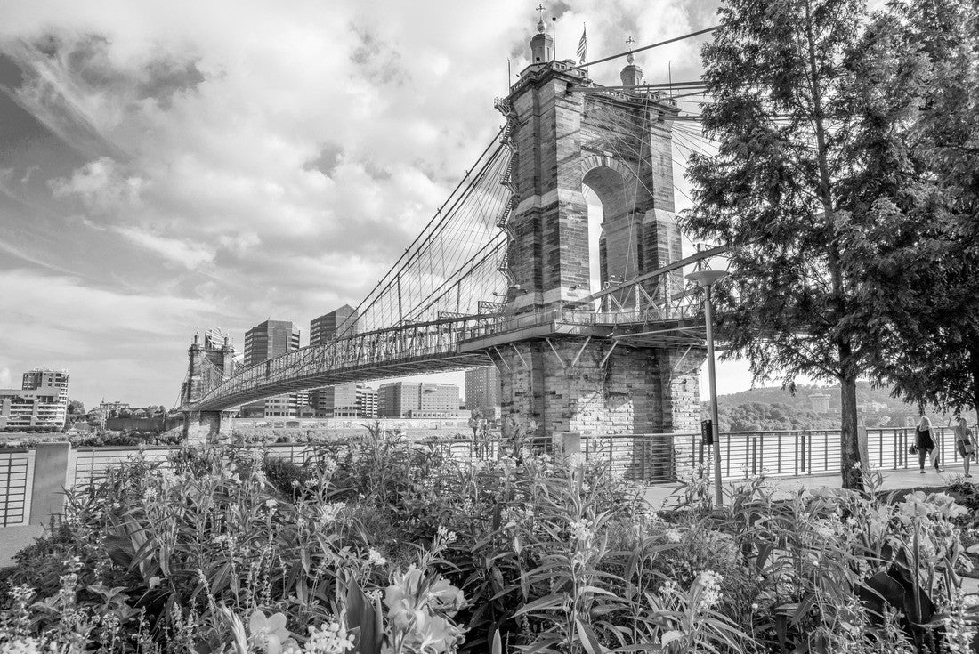Smale Riverfront Park in Cincinnati, Ohio next to the John A Roebling Suspension Bridge 2000pc PuzzleBlack and White