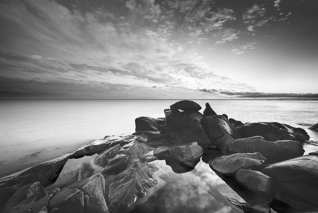 Sunset at Brighton Beach, Duluth, Minnesota 2000pc PuzzleBlack and White