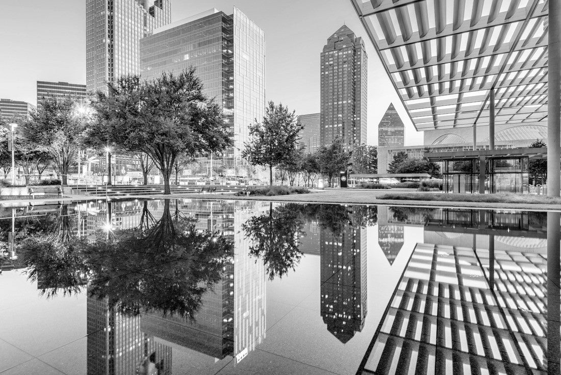 Dallas, Texas, USA Downtown Plaza and Skyline 2000pc PuzzleBlack and White