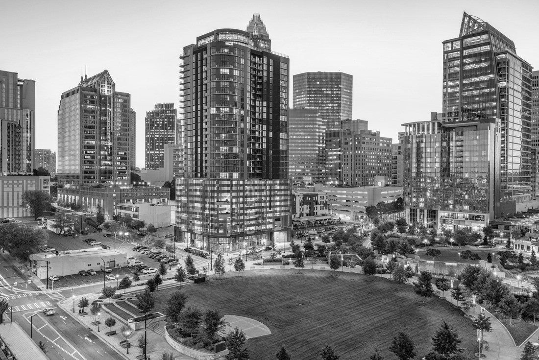 Charlotte, North Carolina, USA uptown skyline and park 2000pc PuzzleBlack and White