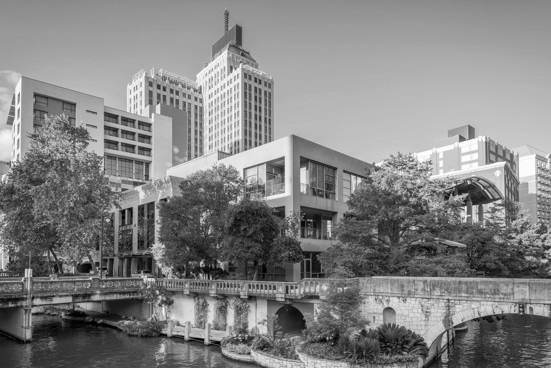 San Antonio, Texas, USA Downtown Skyline on the river walk 2000pc PuzzleBlack and White