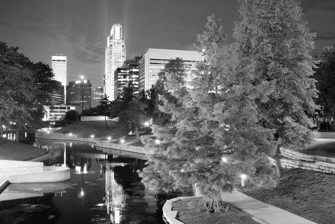 Noah Jigsaw Puzzle City features park waterfront downtown city skyline Omaha Nebraska in black white 2000 pieces