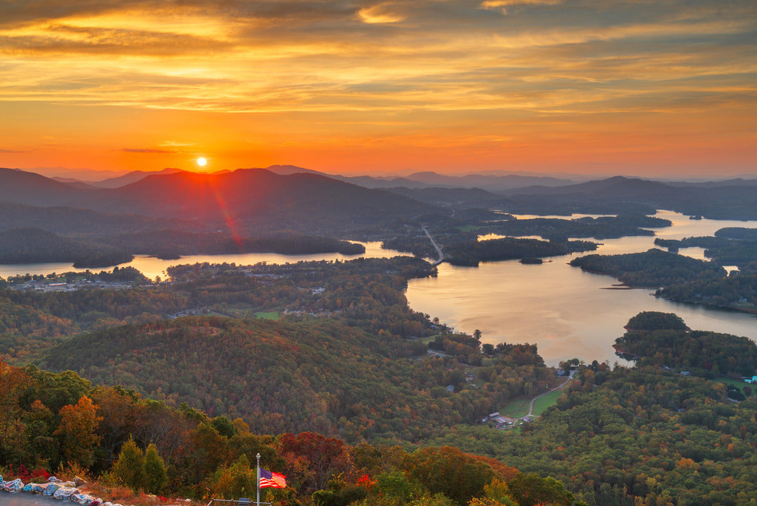 Noah Jigsaw Puzzle Hiawassee, Georgia, USA landscape with Chatuge Lake in early fall at dusk 2000 pieces