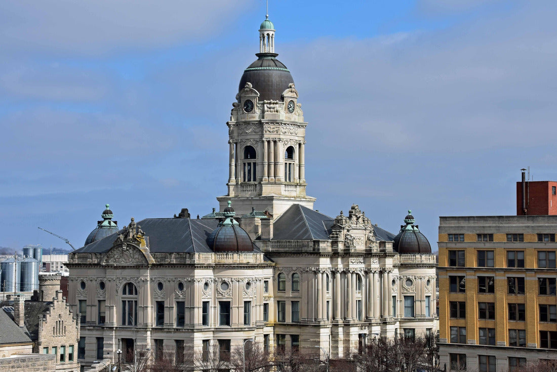 Noah Jigsaw Puzzle Cityscape of the old courthouse Evansville, Indiana 2000 pieces