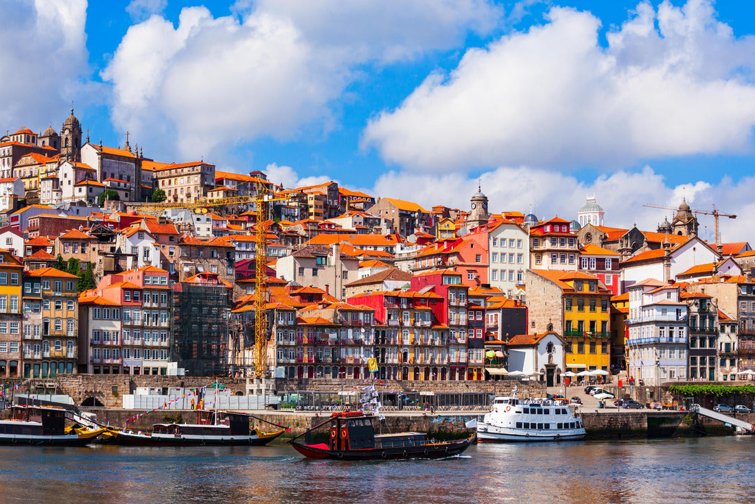 Douro river and local houses with orange roofs in Porto city aerial view. Porto is the second largest city in Portugal 2000pc Puzzle