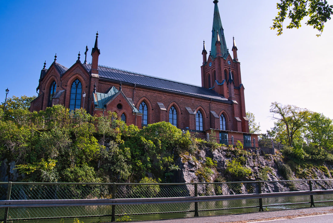Church in Trollhättan, Sweden 2000pc Puzzle