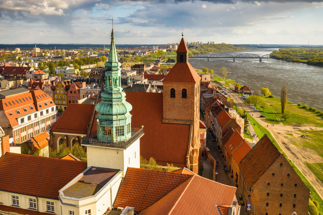 Grudziadz city over the Vistula in the afternoon sun. Poland 2000pc Puzzle