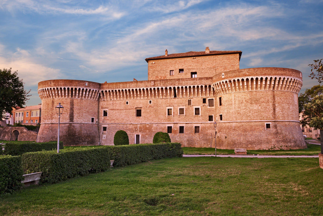 Senigallia, Ancona, Marche, Italy: view of the arrival of the medieval castle Rocca Roveresca in the old town of the ancient city on the Adriatic coast 2000pc Puzzle