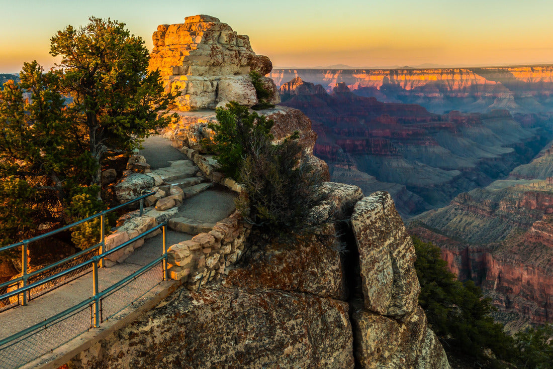 Bridge Leading To Bright Angel Point, Grand Canyon National Park, Arizona, USA 2000pc Puzzle