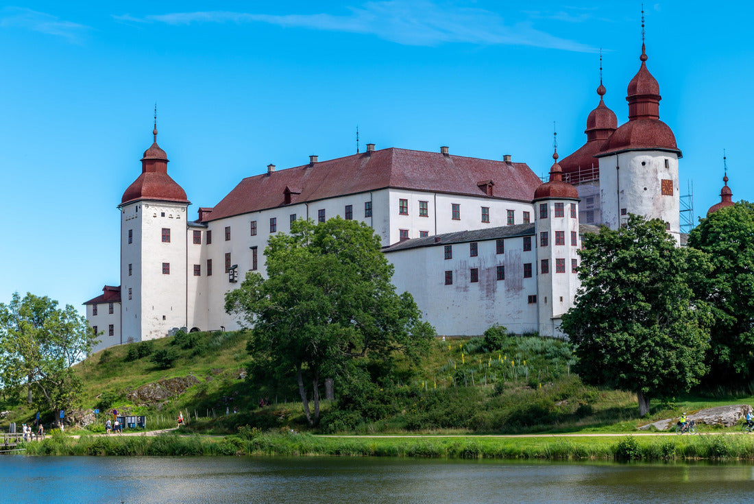 Läckö Castle is located in the municipality of Lidköping in Västergötland on Kållandsö 2000pc Puzzle