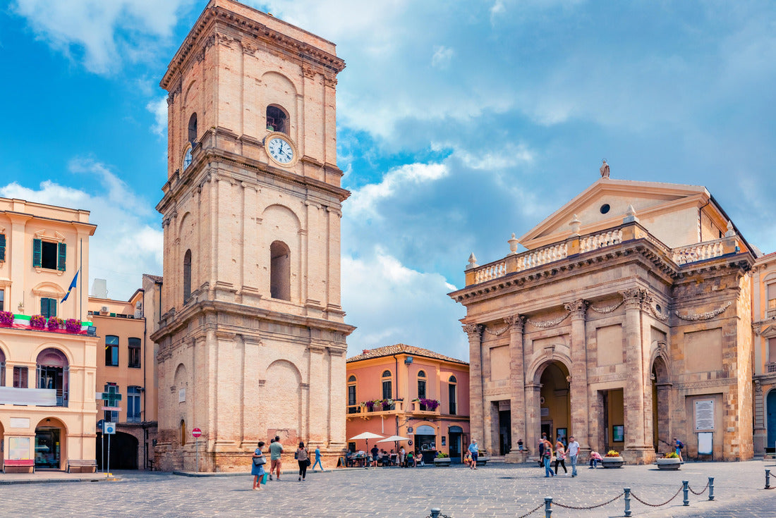 Beautiful summer view of the Cathedral of Lanciano and famous historical place - Ponte di Diocleziano. Captivating morning city view of Lanciano, Italy 2000pc Puzzle