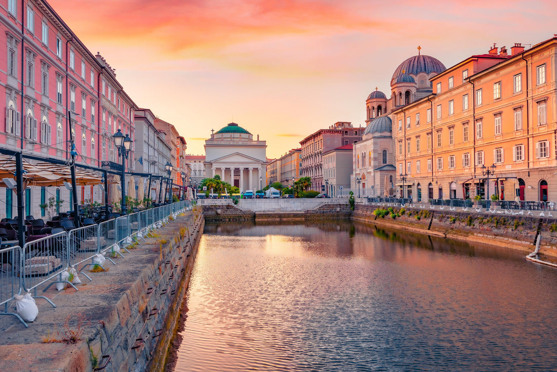 Spectacular summer sunrise in Trieste, Italy, Europe. Magnificent view of the Canal Grande di Trieste and the church of Sant'Antonio Nuovo 2000pc Puzzle