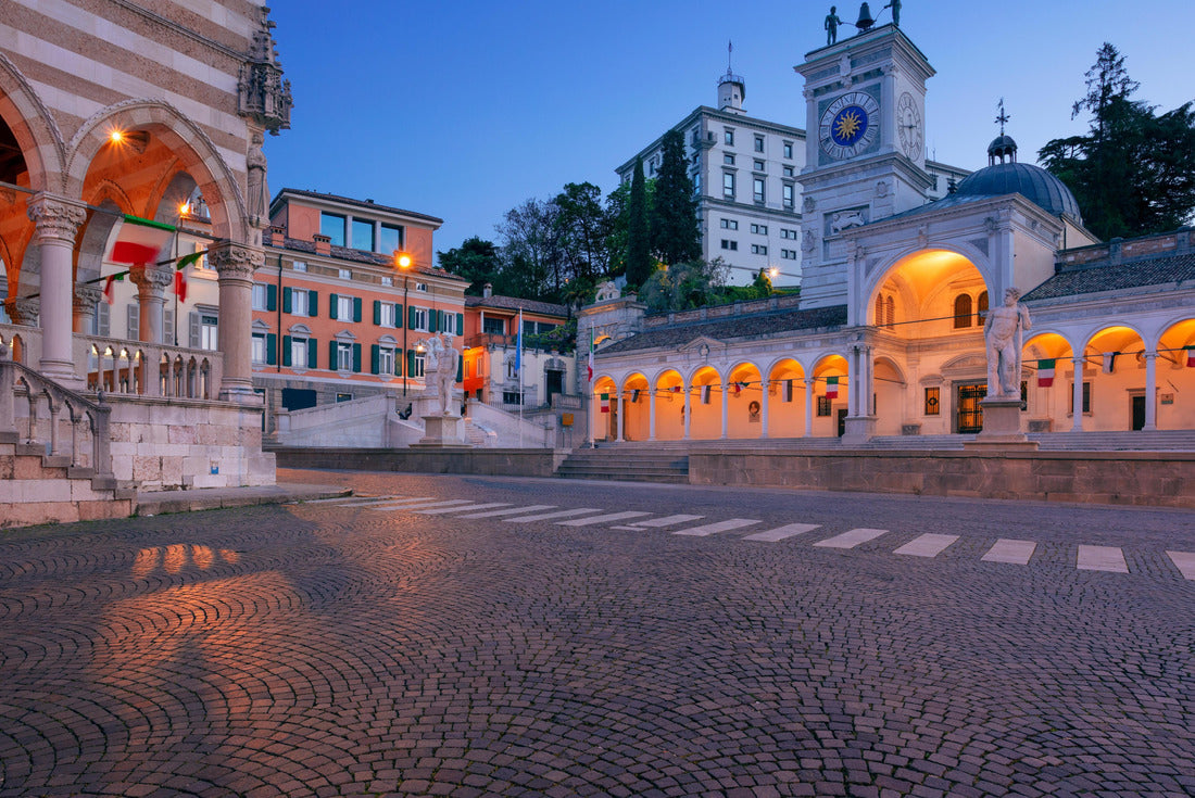 Udine, Italy. Downtown Udine, Italy cityscape with town square at sunrise 2000pc Puzzle