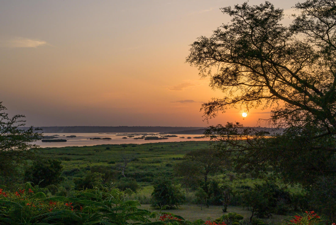 Epic sunrise over savannah in Murchinson Falls National Park Uganda 2000pc Puzzle