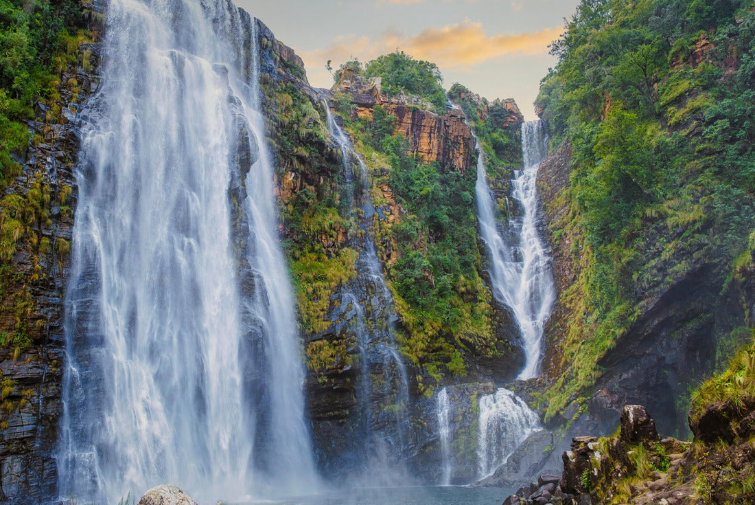 Noah Jigsaw Puzzle Panorama Route South Africa, Lissabon Falls South Africa, Lissabon Falls is the highest waterfall in Mpumalanga, South Africa. The waterfall is 94 m high 2000 pieces