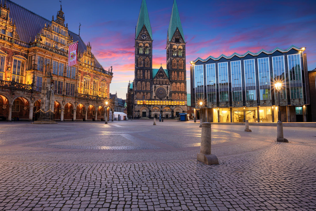 Bremen, Germany. Cityscape of the Hanseatic city of Bremen, Germany with historic market square, Bremen Cathedral and town hall at summer sunrise 2000pc Puzzle