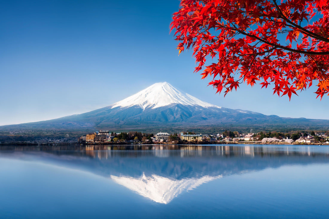 Mount Fuji with red maple leaves, Lake Kawaguchi, Yamanashi Prefecture, Japan 2000pc Puzzle