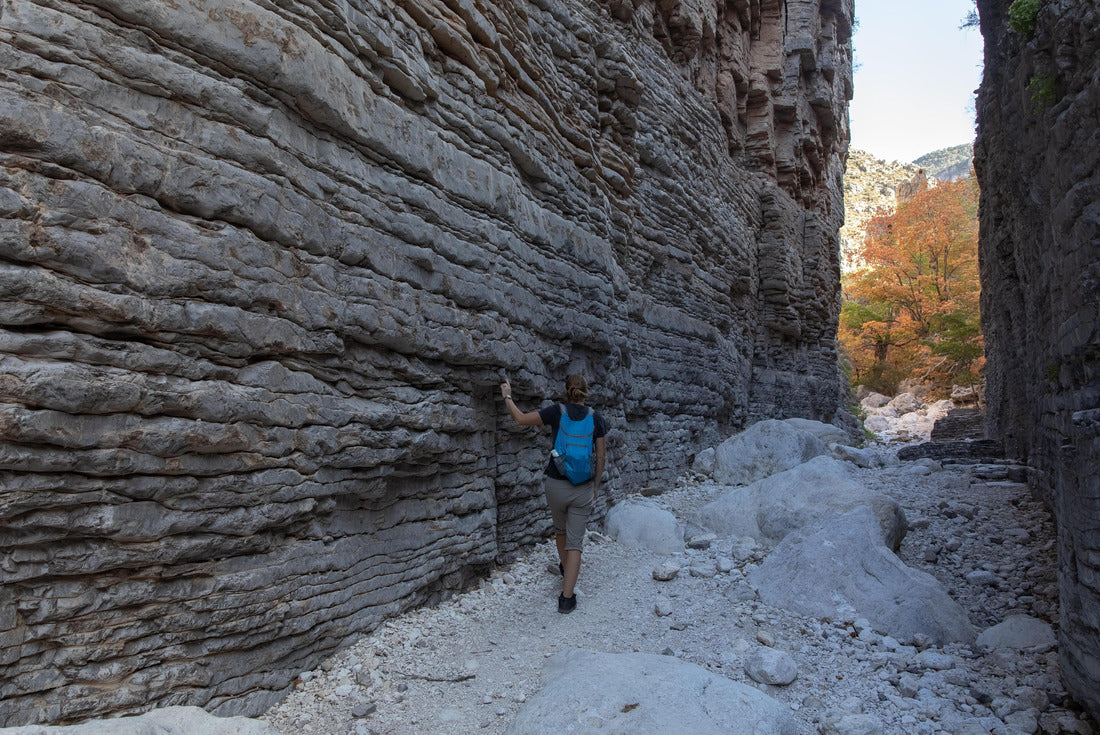 Noah Jigsaw Puzzle Young woman hiker in Guadalupe Mountains National Park, Texas 2000 pieces
