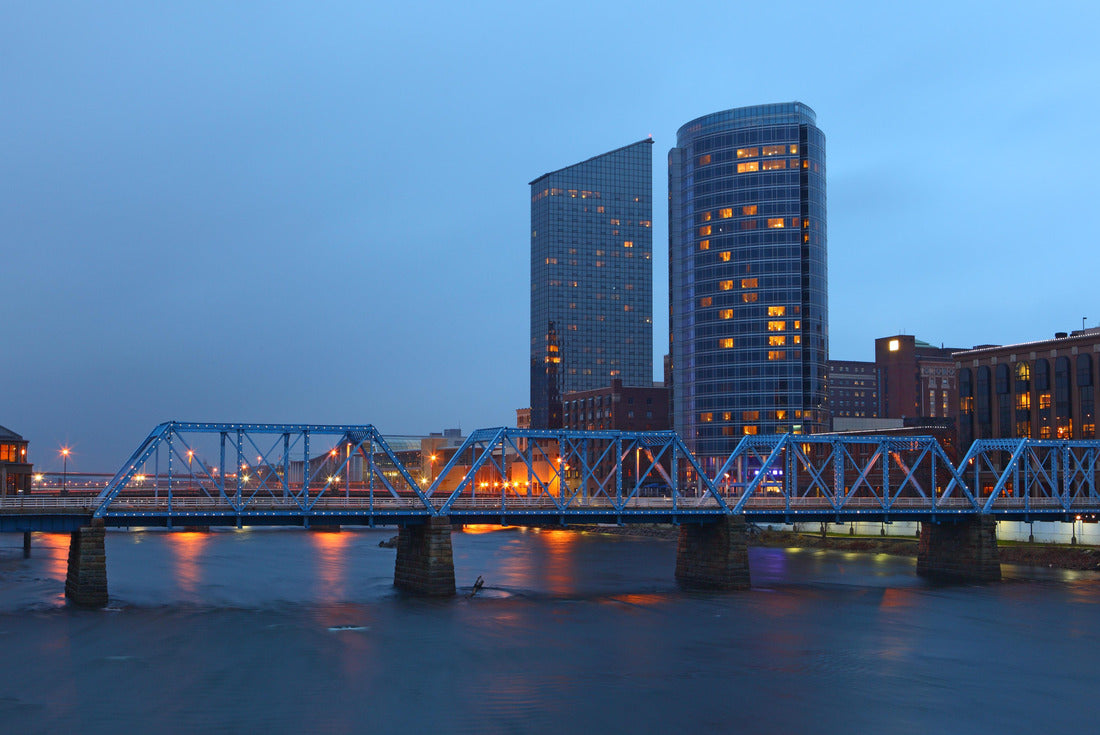 Grand Rapids Cityscape by twilight evening in Michigan 2000pc Puzzle