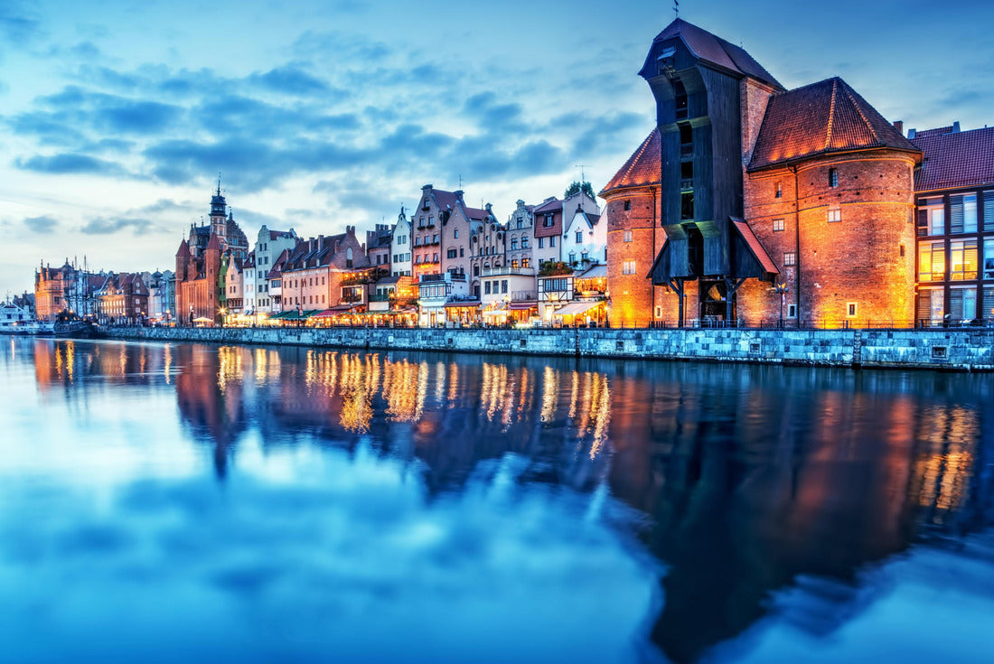 Gdansk Old Town and famous crane, Poland Zurich. View from the Motlawa river, Poland at romantic sunset, night 2000pc Puzzle