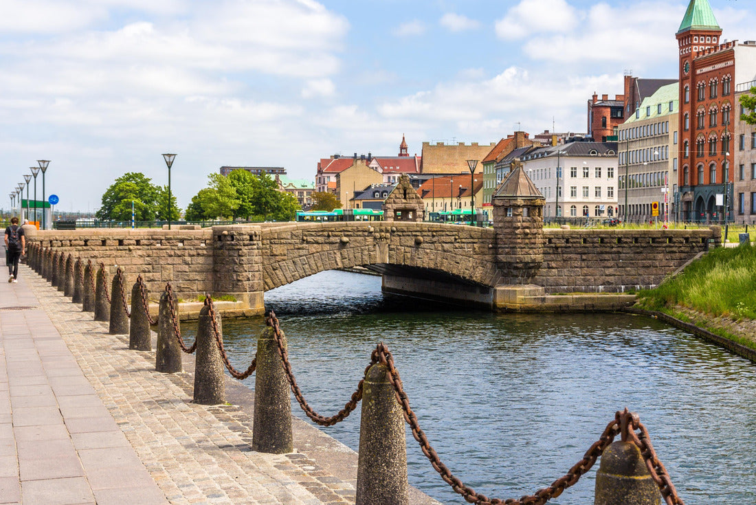 Petri Bridge in the old town of Malmo, Sweden 2000pc Puzzle