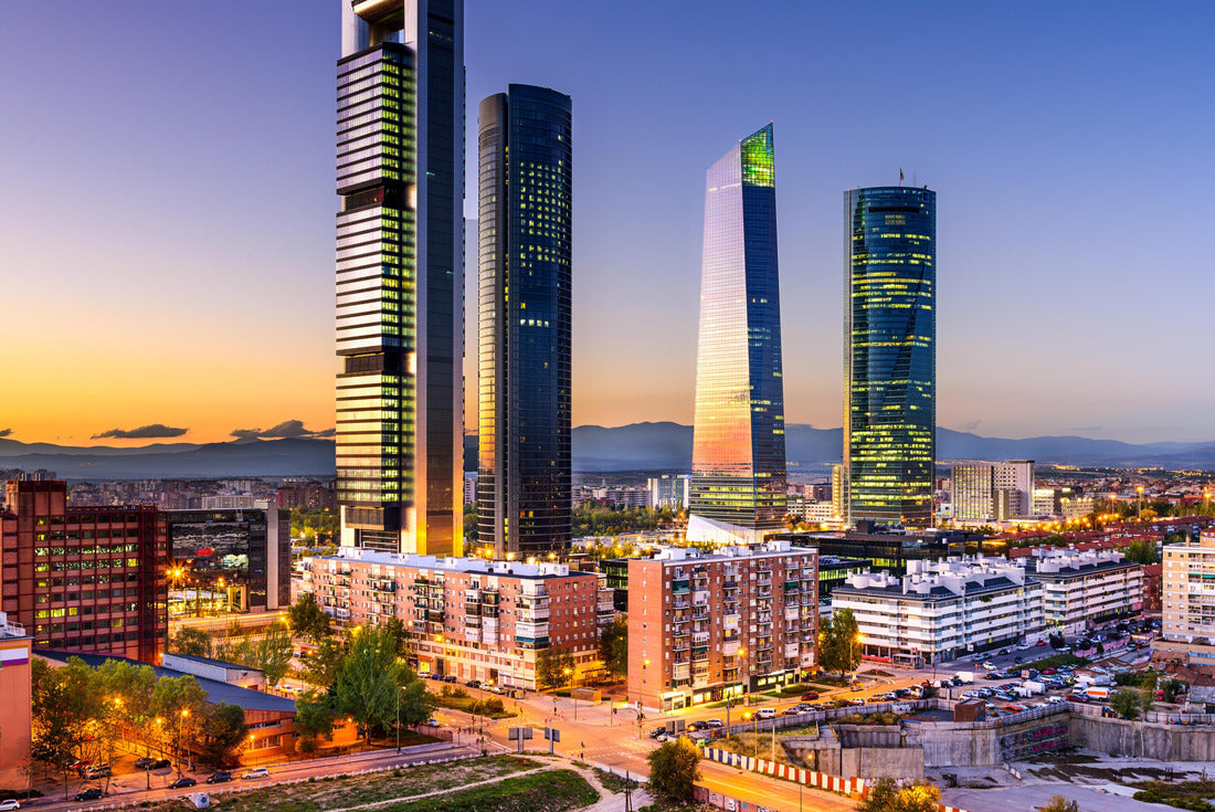 Madrid, Spain financial district skyline at twilight 2000pc Puzzle