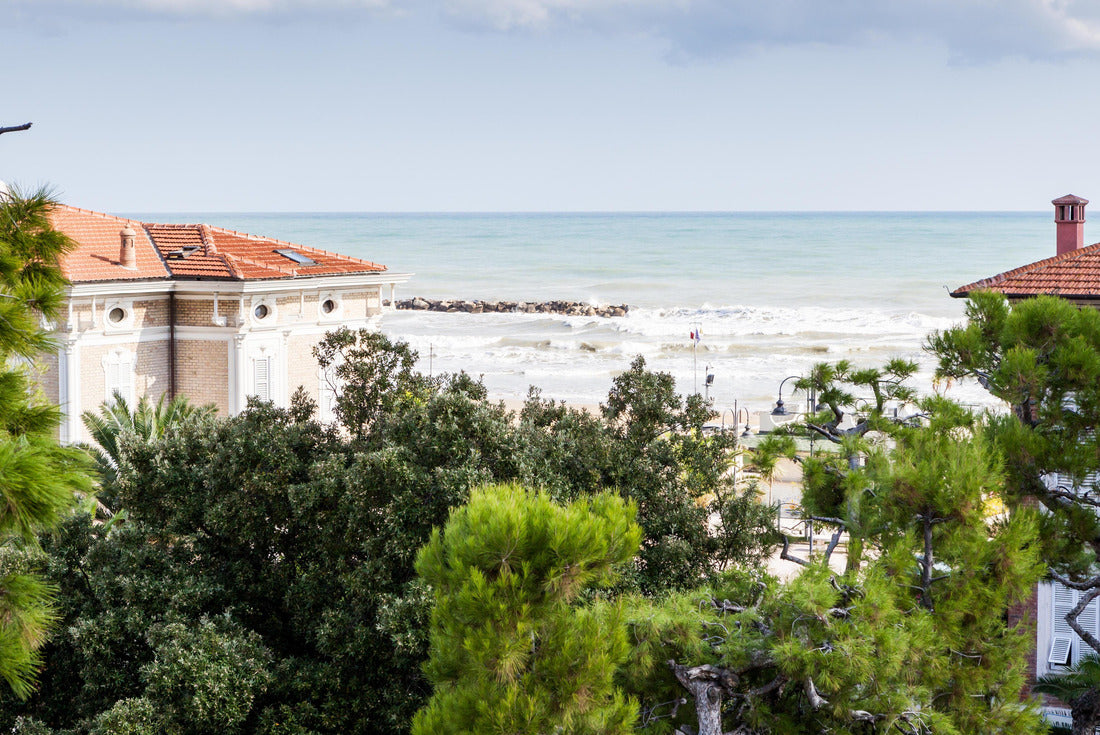 Beach in San Benedetto del Tronto, Italy 2000pc Puzzle